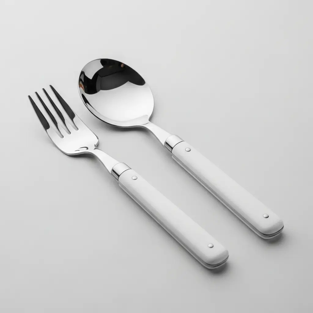 White Handle Scandi Look